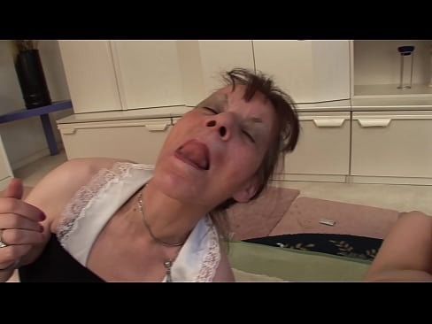 ❤️ Dues àvies i un avi fan un trio ️❌ Vídeo de sexe al ca.kanalmoscow.ru ☑