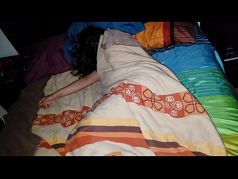 ❤️ El fillastre renya la seva jove madrastra mentre dorm. ️❌ Vídeo de sexe al ca.kanalmoscow.ru ☑